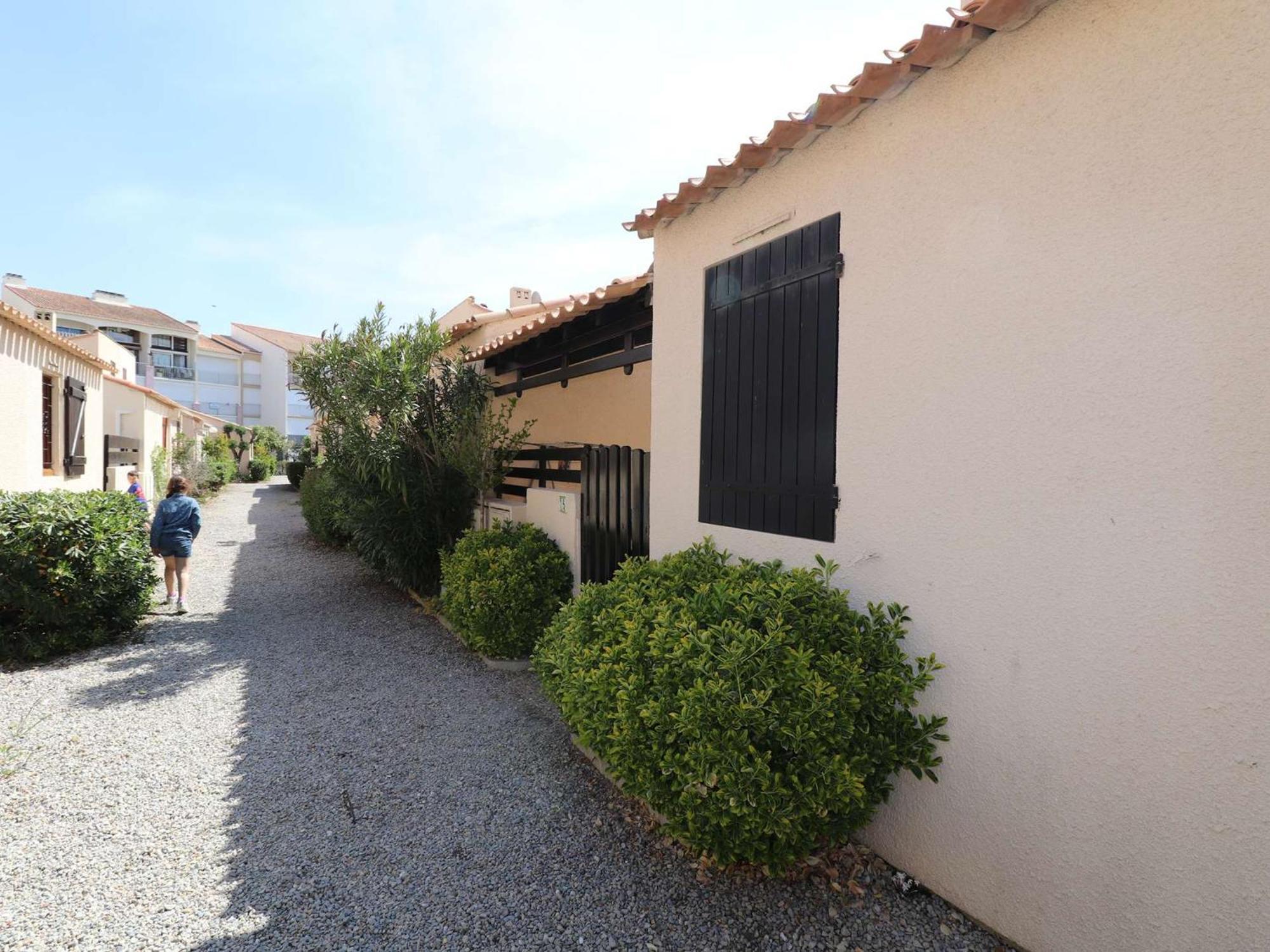 Maison P2 Mezzanine, Terrasse, Proche Plage Et Commerces, Parking Securise Au Grau-Du-Roi - Fr-1-307-142 Льо Гро-дю-Роа Екстериор снимка
